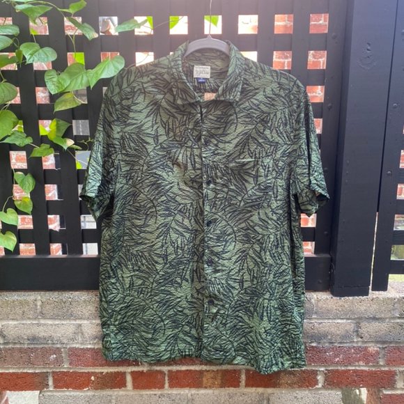 J.Crew Seersucker Camp Collar Shirt - Picture 2 of 4